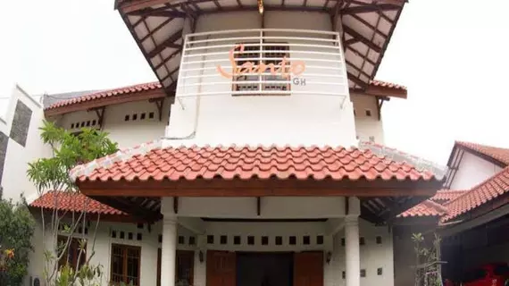 Santo Guest House | Doğu Cava - Surabaya