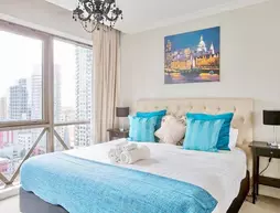 Melbourne Luxury CBD Apartment