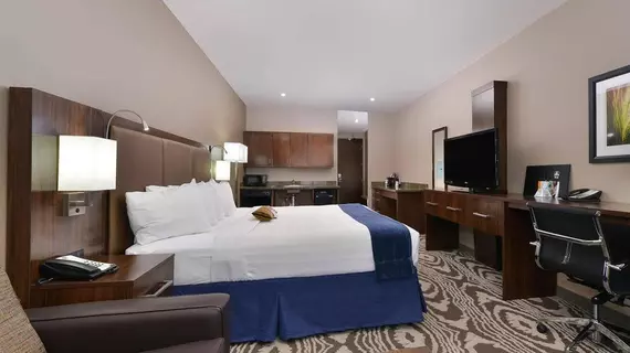 Best Western Plus Williston Hotel & Suites | Kuzey Dakota - Williston