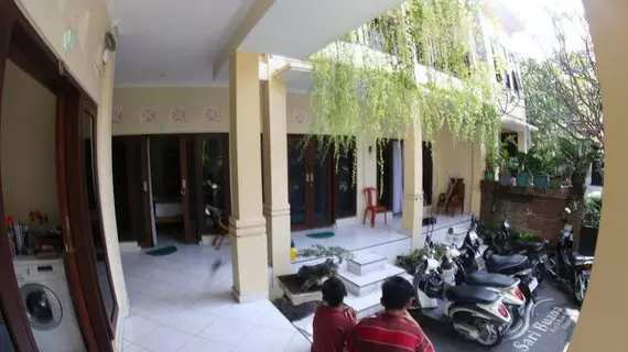 Sari Buana Bed & Breakfast | Bali - Kuta - Tuban