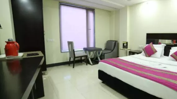 Hotel Raj Villa | Batı Delhi - Ulusal Eyalet Başkenti Delhi - Delhi (ve civarı) - Yeni Delhi - Paharganj