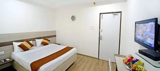 Hotel Serenity La Prime | Telangana - Haydarabad (ve civarı) - Haydarabad