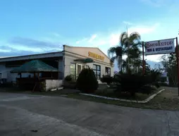 Shorestop Inn and Restaurant | Ilocos Bölgesi - Ilocos Norte - Pasuquin