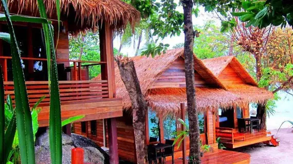 Ten Moons Lipe Resort | Satun İli - Satun