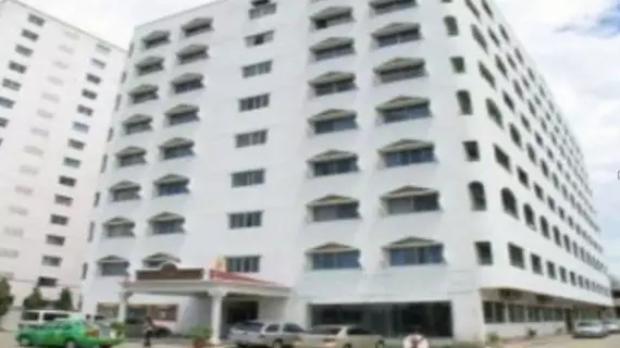 Diamond Place Hotel & Serviced Apartment | Pathum Thani