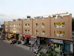 Hotel Rainbow Ghaziabad | Batı Delhi - Ulusal Eyalet Başkenti Delhi - Delhi (ve civarı) - Ghaziabad