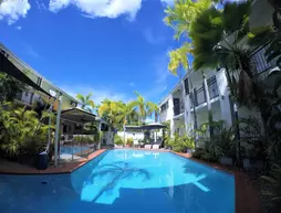 Crystal Garden Resort & Restaurant | Queensland - Cairns - Cairns (ve civarı) - Cairns North