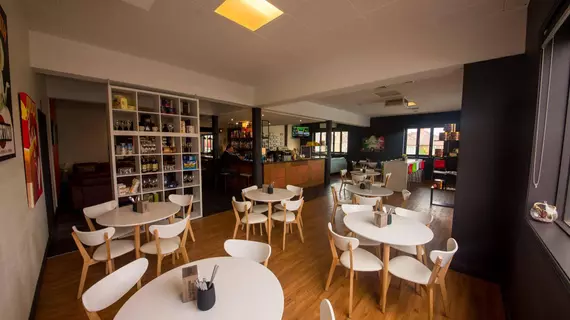 Rooms at Carbonis | Victoria - Ballarat - Ballarat East