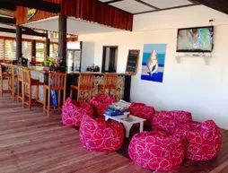 Funky Fish Beach Resort | Batı Grubu - Malolo Adası - Wadigi Island