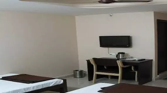 Dwaraka Inn | Telangana - Haydarabad (ve civarı) - Haydarabad