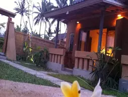 Ujung Ubud Guesthouse | Bali - Ubud - Petulu