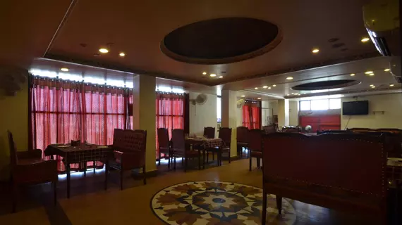 Hotel Royal Sheraton | Racastan - Jaipur Bölgesi - Jaipur