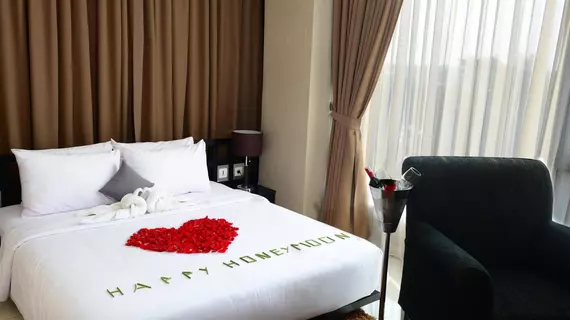 J Hotel - Bandara Soekarno Hatta | West Java - Cakarta (ve civarı) - Tangerang