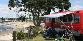 Takapuna Beach Holiday Park