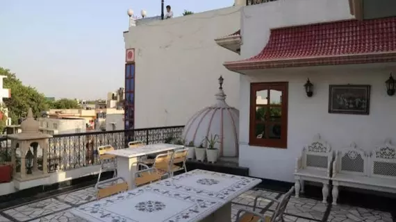 Bajaj Indian Home Stay | Batı Delhi - Ulusal Eyalet Başkenti Delhi - Delhi (ve civarı) - Yeni Delhi - Karol Bagh