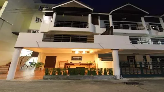 Little Nordic Cha Am Apartment | Prachuap Khiri Khan (ili) - Hua Hin (ve civarı) - Cha-am