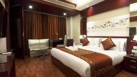 Hotel Golden Grand | Batı Delhi - Ulusal Eyalet Başkenti Delhi - Delhi (ve civarı) - Yeni Delhi