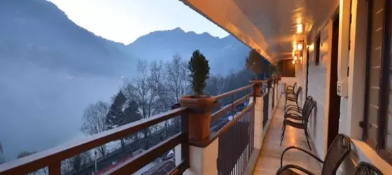 Hotel Happy Home The Lake Paradise | Uttarkand - Haldwani (ve civarı) - Nainital