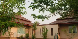 Lanna Thai Villa Home Stay