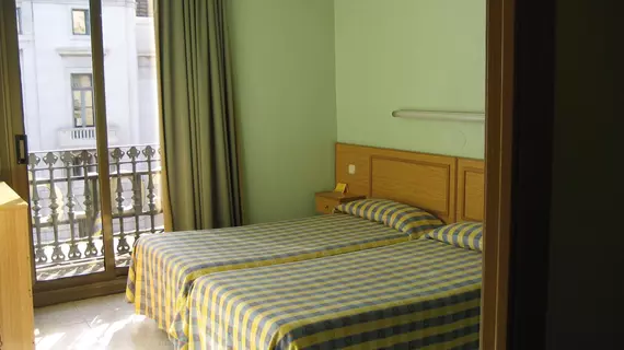 Hostal Nuevo Colon | Katalonya - Barselona (ve civarı) - Ciutat Vella - Sant Pere