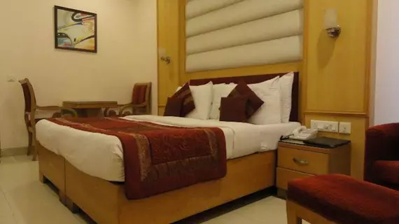 Hotel Bharat Continental | Batı Delhi - Ulusal Eyalet Başkenti Delhi - Delhi (ve civarı) - Yeni Delhi