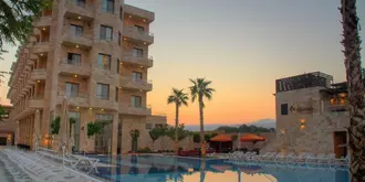 RAMADA RESORT DEAD SEA