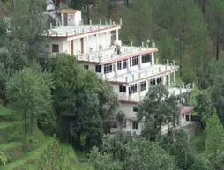 Nature's Valley Resort | Uttarkand - Almora (ve civarı) - Almora