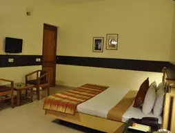 The Central Hotel | Uttarkand - Dehra Dun Bölgesi - Dehradun