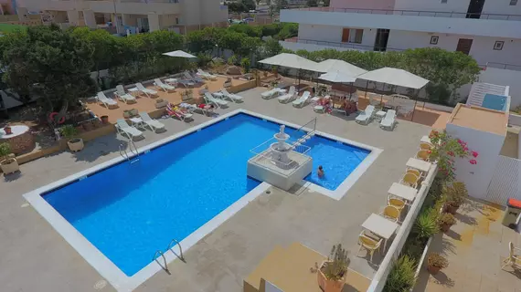 Apartamentos San Antonio Beach | Balearic Adaları - İbiza Adası - Sant Antoni de Portmany - Cala de Bou