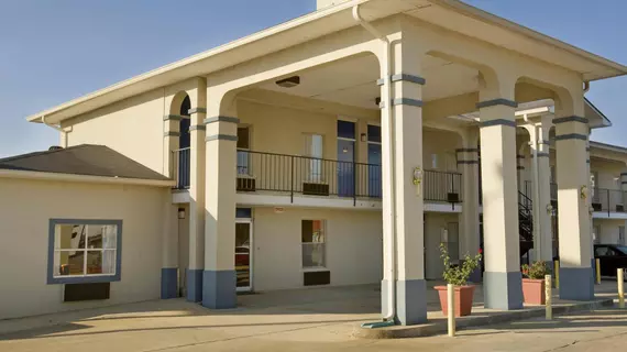 Americas Best Value Inn - Monroeville | Alabama - Evergreen (ve civarı) - Monroeville