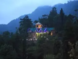 The Red Mud Chalet | Sikkim - Geyzing