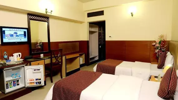 Hotel Aketa | Uttarkand - Dehra Dun Bölgesi - Dehradun