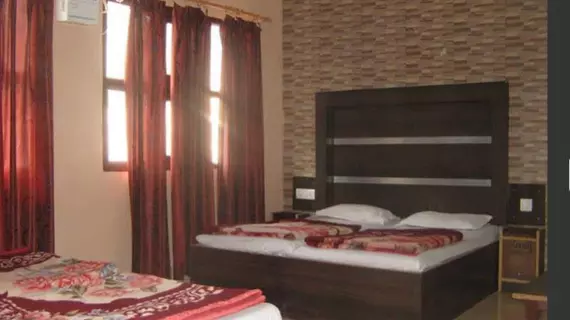 Hotel Gyan | Uttarkand - Haridwar Bölgesi - Haridwar (ve civarı) - Haridwar