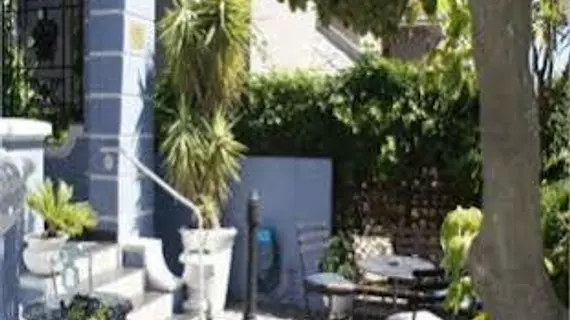 Kingslyn Boutique Guest House | Western Cape (il) - West Coast DC - Drakenstein - Cape Town (ve civarı) - Cape Town - Three Anchor Bay