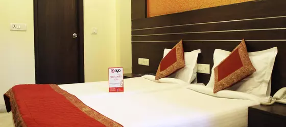 OYO Rooms, Cyber Park | Haryana - Gurugram (ve civarı) - Gurugram