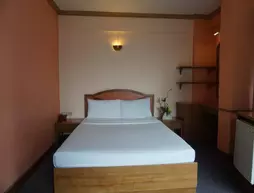 Tanaphat Hatyai Hotel | Songkhla (vilayet) - Hat Yai (ve civarı) - Hat Yai - Hat Yai Merkezi