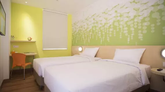 Zest Hotel Jemursari | Doğu Cava - Surabaya