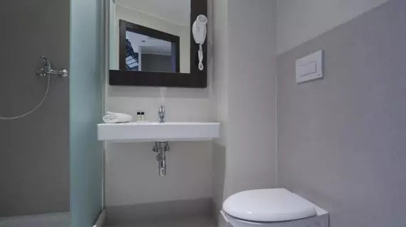 B&B Hotel Milano San Siro | Lombardy - Milano (ve civarı) - Milano