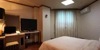 Chuncheon Tourist Hotel