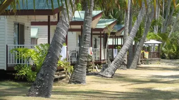 Ellis Beach Oceanfront Bungalows | Queensland - Cairns - Ellis Beach