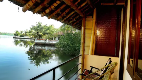 Kadalkkara Lake Resort | Kerala - Ernakulam Bölgesi - Koşin (ve civarı) - Kuzey Paravur