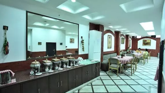 Hotel Rani Castle | Batı Delhi - Ulusal Eyalet Başkenti Delhi - Delhi (ve civarı) - Yeni Delhi - Greater Kailash