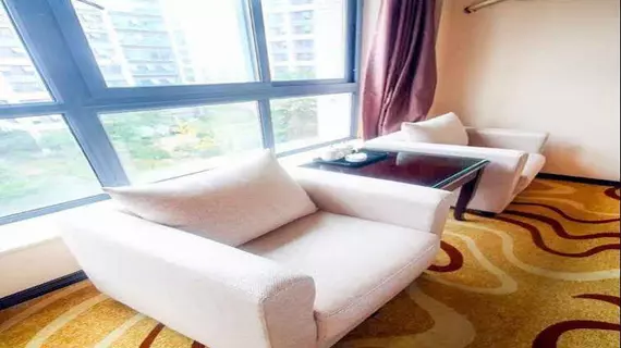 Ruijia Hotel Chengdu Airport | Sişuan - Chengdu - Shuangliu District