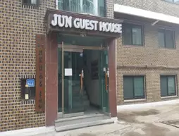 Jun Guesthouse Hongdae