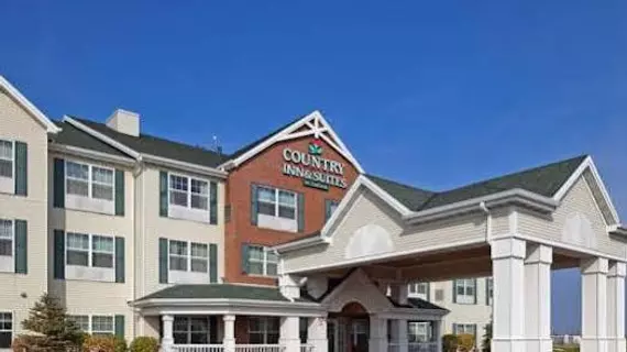 Country Inn & Suites by Radisson, Fond du Lac, WI | Wisconsin - Fond du Lac