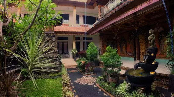 Pondok DenAyu Homestay | Bali - Kuta - Kartika Plaza