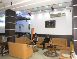 Hotel Jyoti Deluxe | Batı Delhi - Ulusal Eyalet Başkenti Delhi - Delhi (ve civarı) - Yeni Delhi - Karol Bagh