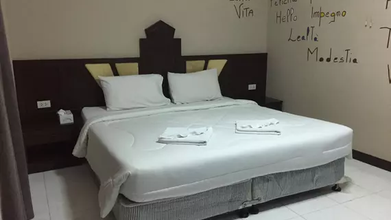 Lo Scoglio Guesthouse | Phuket (ve civarı) - Patong - Nanai Caddesi