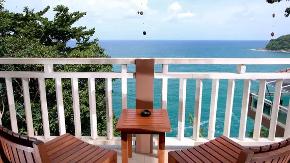 Secret Cliff Resort | Phuket (ve civarı) - Thalang