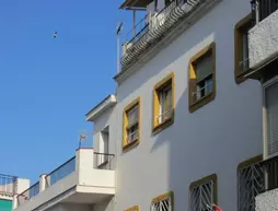 Malaga Inn | Andalucia - Malaga İli - Torremolinos